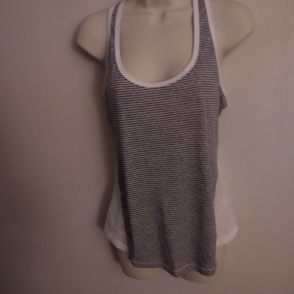Tank top bundle - Picture 6 of 11